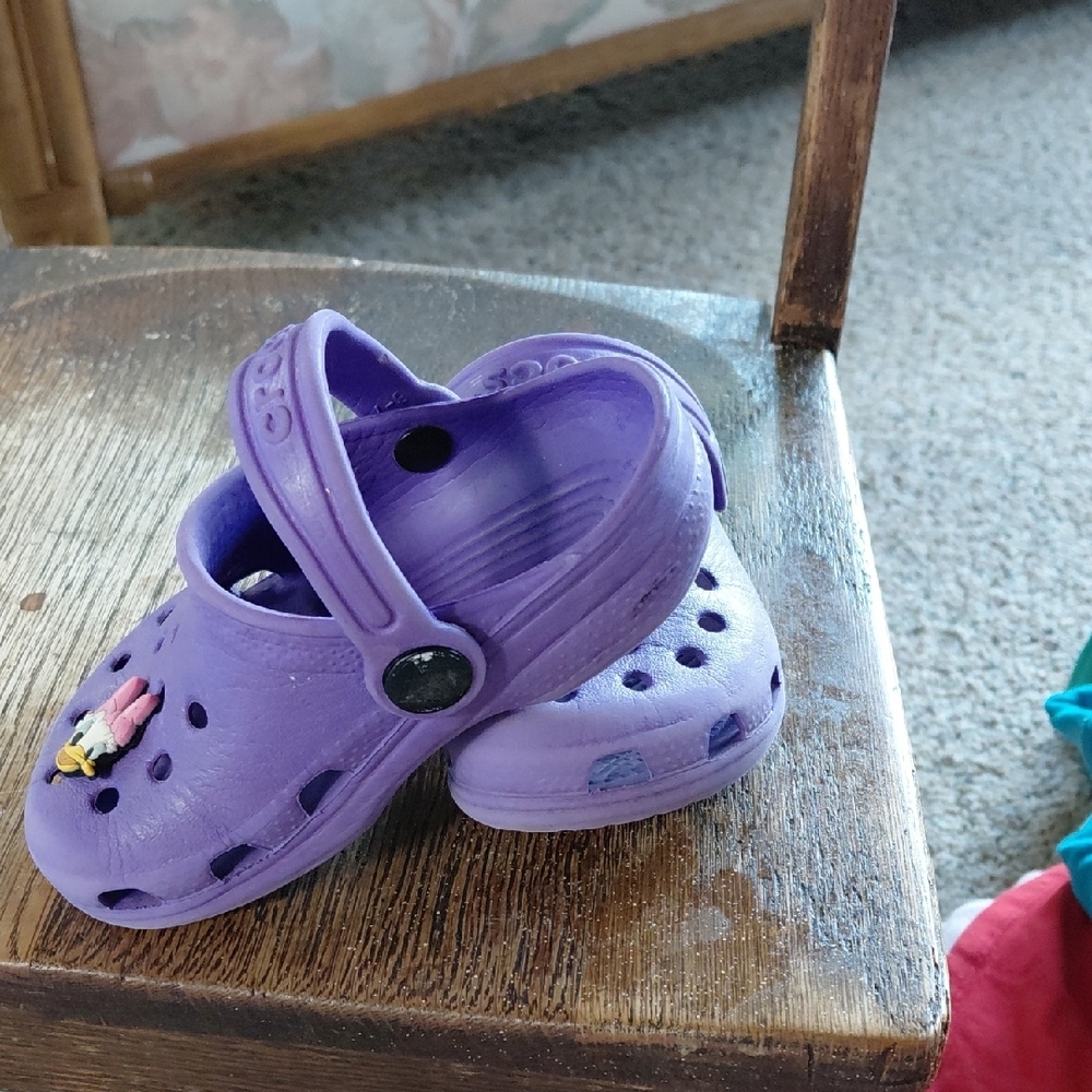 CROCS Kids Purple Sandals - Picture 5 of 5